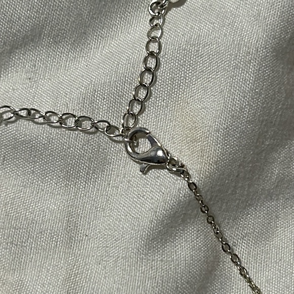 People’s Sterling Silver & Diamond Heart Necklace & Earrings Set - Picture 4 of 5